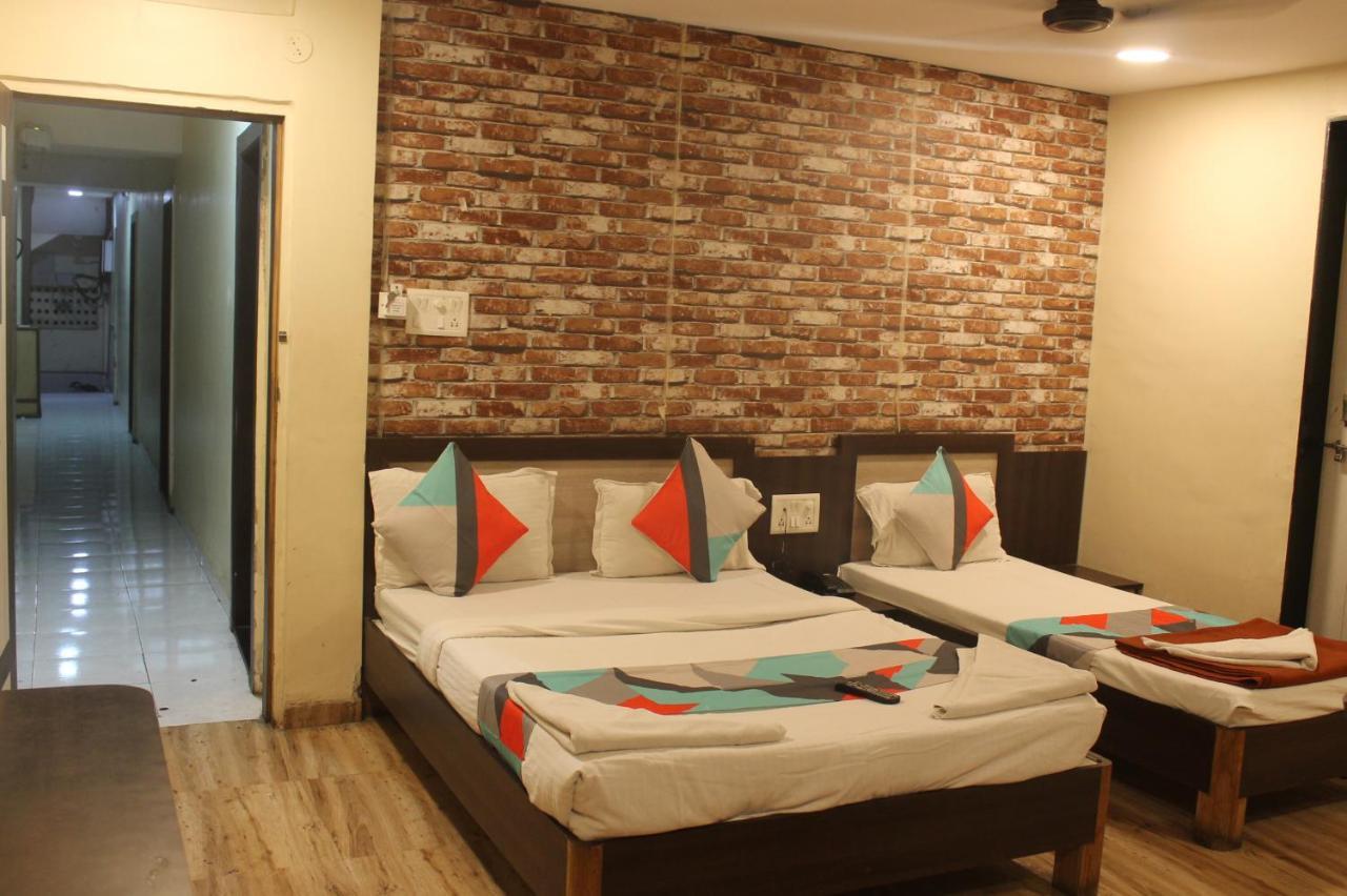 Mukesh Residency Hotel Pune Exterior photo