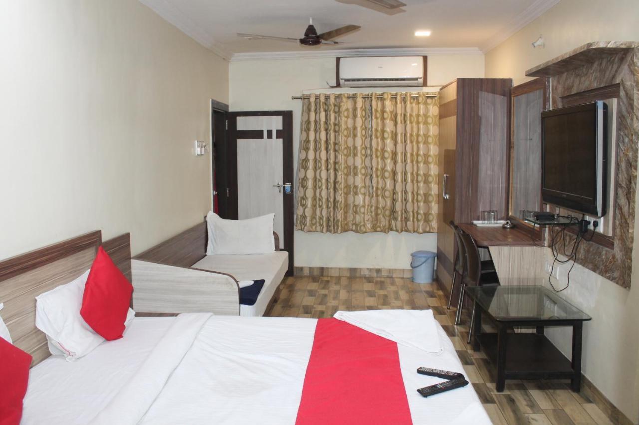 Mukesh Residency Hotel Pune Exterior photo