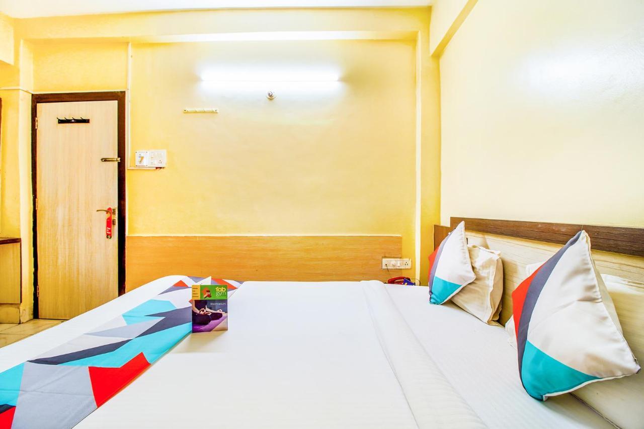 Mukesh Residency Hotel Pune Exterior photo