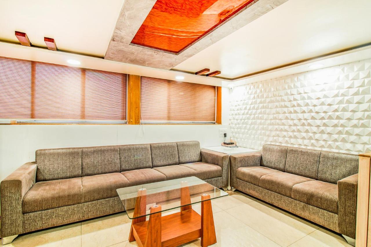 Mukesh Residency Hotel Pune Exterior photo