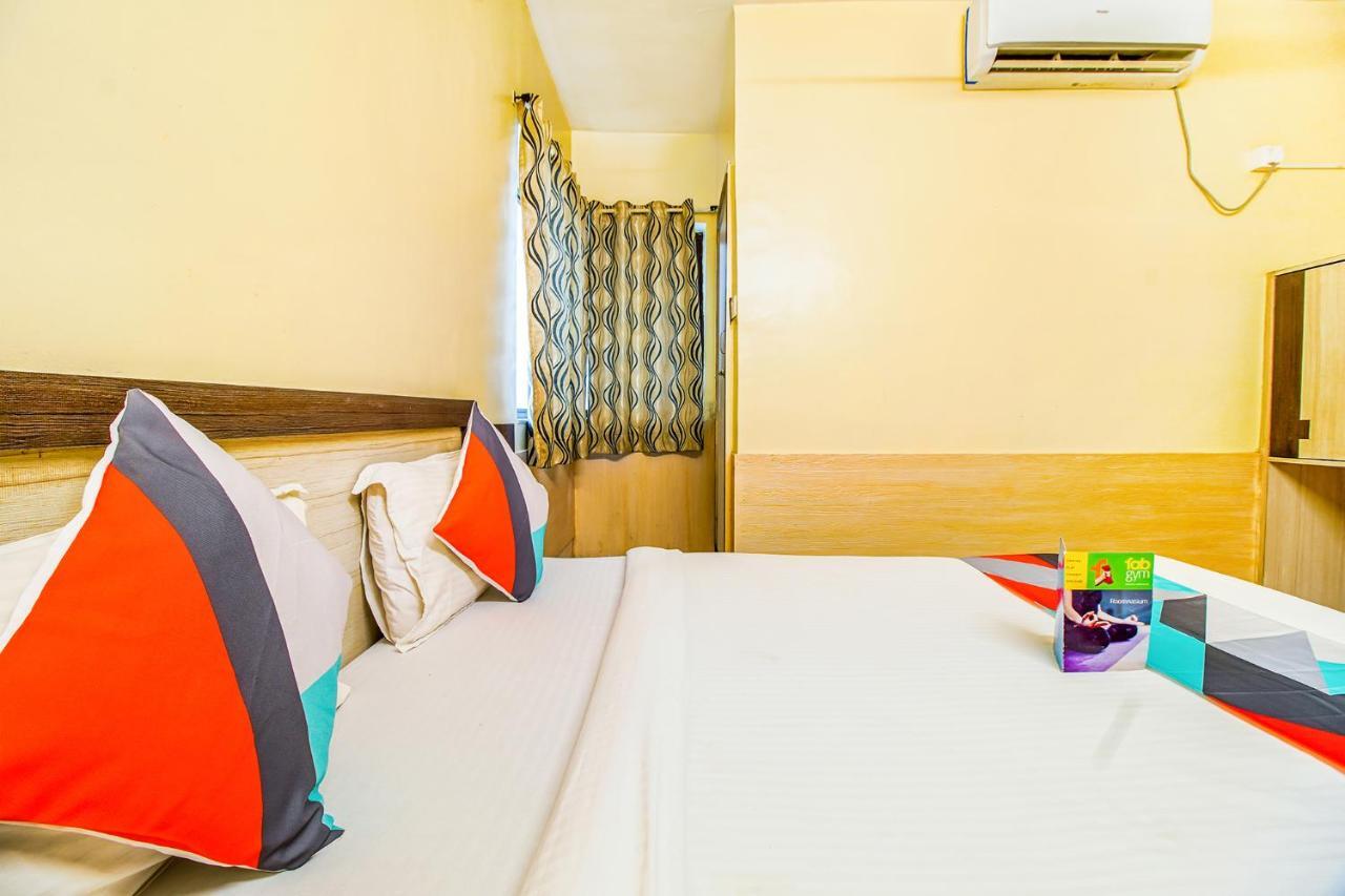 Mukesh Residency Hotel Pune Exterior photo